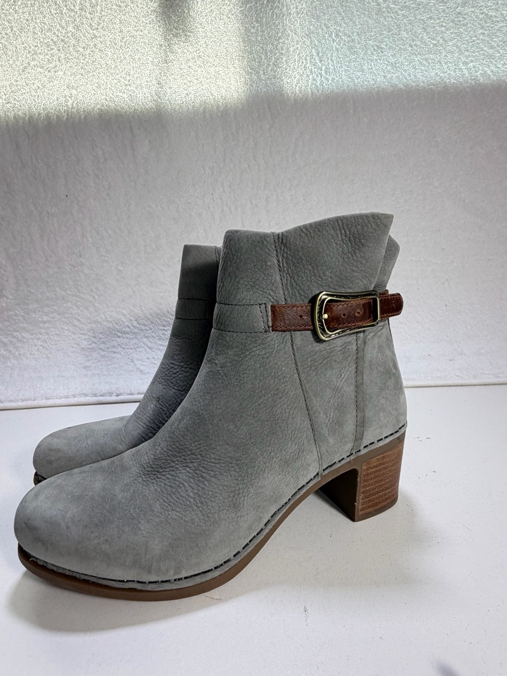 Dansko Hartley Gray Nubuck Leather Ankle Boots Brown Strap EU 39 US 8.5 - 9